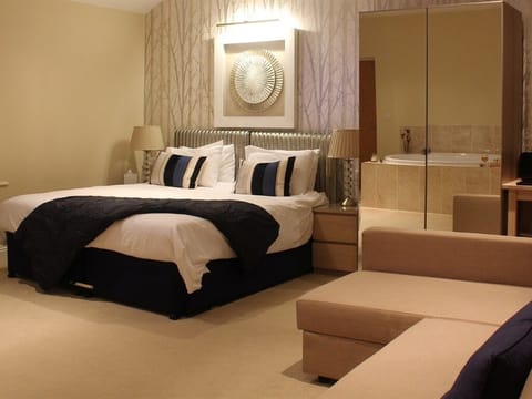 Luxury Suite, Ensuite | Free WiFi