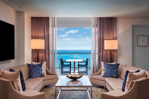 Signature Suite, 4 Bedrooms, Oceanfront | Egyptian cotton sheets, premium bedding, down comforters, minibar