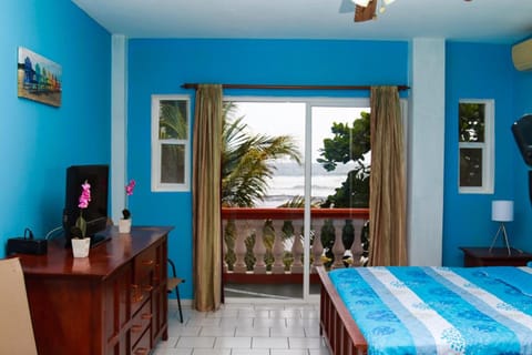 Room, 1 King Bed, Ocean View | Premium bedding, pillowtop beds, blackout drapes, soundproofing