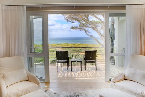 Honeymoon Suite | Beach/ocean view