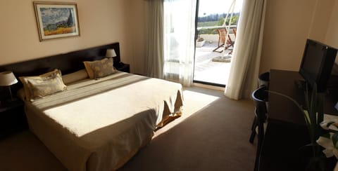 Suite, 1 King Bed | In-room safe, desk, rollaway beds, free WiFi