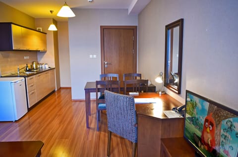 Grand Suite | Private kitchenette | Electric kettle