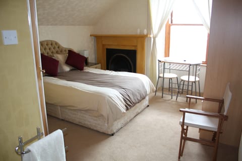 Double Room, Ensuite | Iron/ironing board, free cribs/infant beds, free WiFi