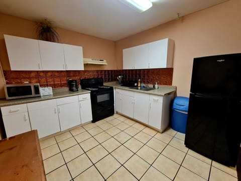 Apartment, 1 Bedroom, Kitchen | Private kitchen