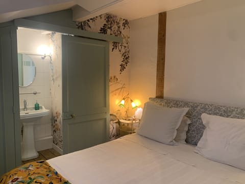 Superior Double Room (Verte) | Premium bedding, individually decorated, individually furnished