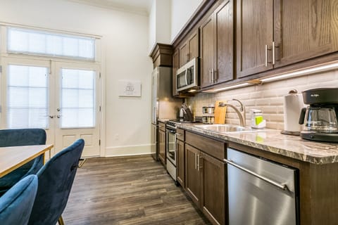 Signature Condo, 2 Bedrooms | Private kitchen | Fridge, microwave, oven, stovetop