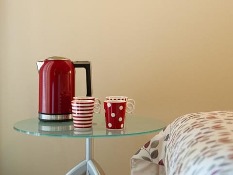 Suite | Coffee and/or coffee maker