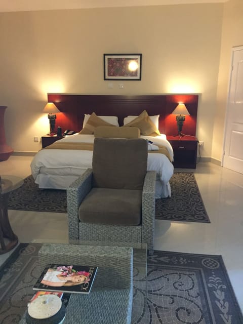 Junior Room, 1 Queen Bed | 6 bedrooms, premium bedding, minibar, in-room safe