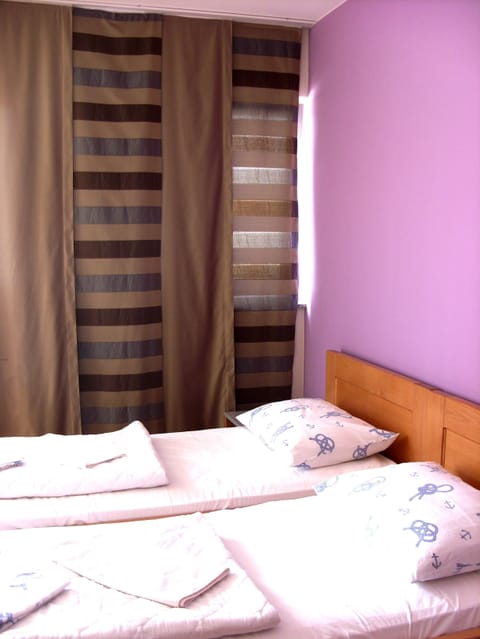 Single Room, Private Bathroom | Desk, soundproofing, free WiFi, wheelchair access