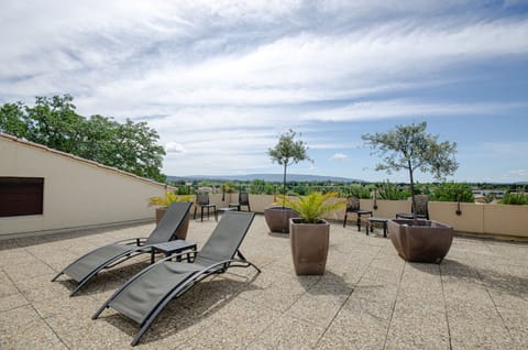 Seasonal outdoor pool, sun loungers