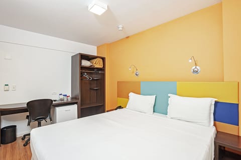 Standard Double Room | Minibar, laptop workspace, blackout drapes, free WiFi