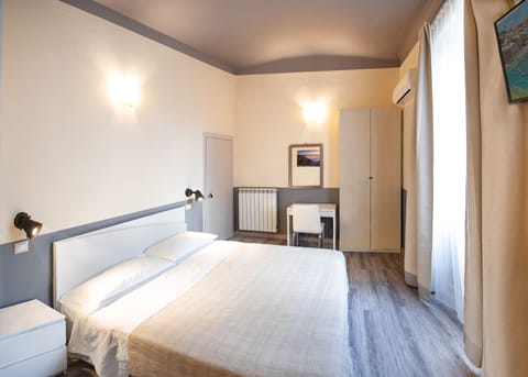 Double Room | 1 bedroom, desk, free WiFi, bed sheets