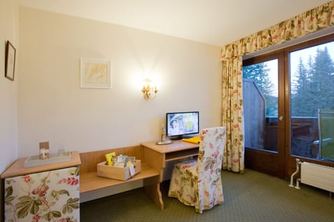 Standard Double Room, Mountain View, Annex Building (4 Star Superior, Landhaus) | Room amenity