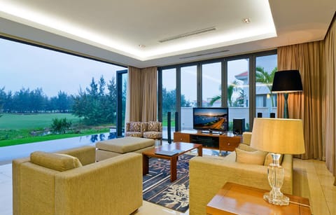 4 Bedrooms Pool Villa | Living room | LCD TV, DVD player