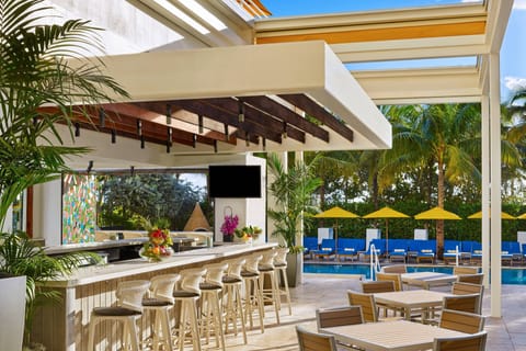 Poolside bar