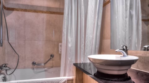 Classic Double Room | Premium bedding, minibar, in-room safe, individually furnished