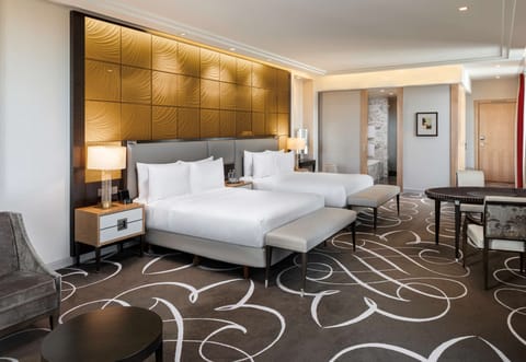 Junior Suite, 2 Twin Beds | Premium bedding, pillowtop beds, minibar, in-room safe