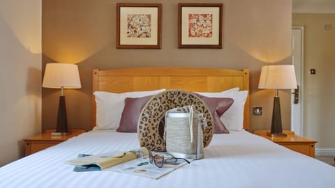 Standard Double Room | In-room safe, desk, soundproofing, iron/ironing board