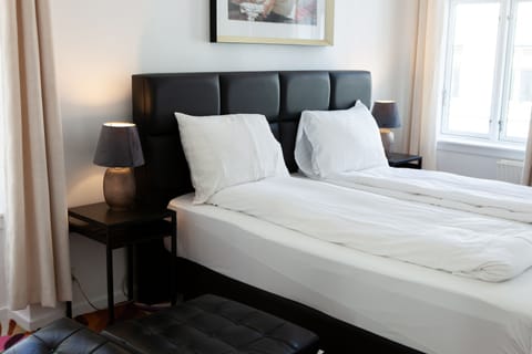 Double Room, Private Bathroom | Individually furnished, desk, laptop workspace, blackout drapes