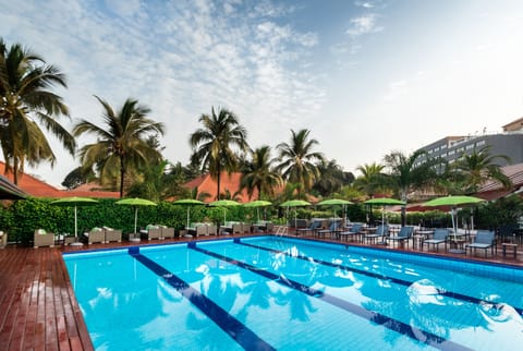 Outdoor pool, sun loungers