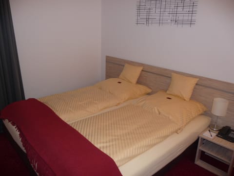 Comfort Double Room | Premium bedding, in-room safe, individually furnished, desk