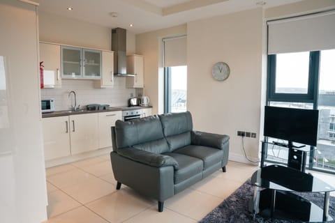 Standard Apartment, 1 Bedroom | Living area | 40-inch TV with cable channels