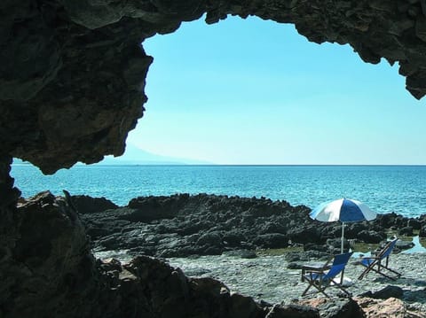 Private beach, beach umbrellas, beach towels