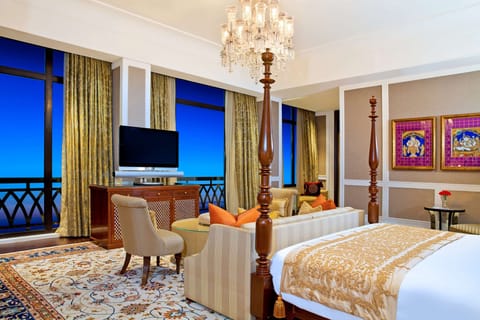 Presidential Suite | Premium bedding, minibar, in-room safe, desk