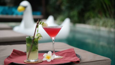 Poolside bar