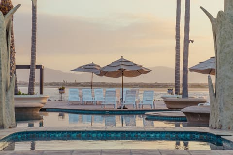 Outdoor pool, pool umbrellas