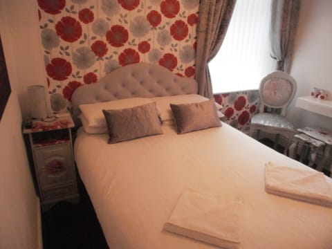 Standard Double Room, Ensuite (Room 5.)