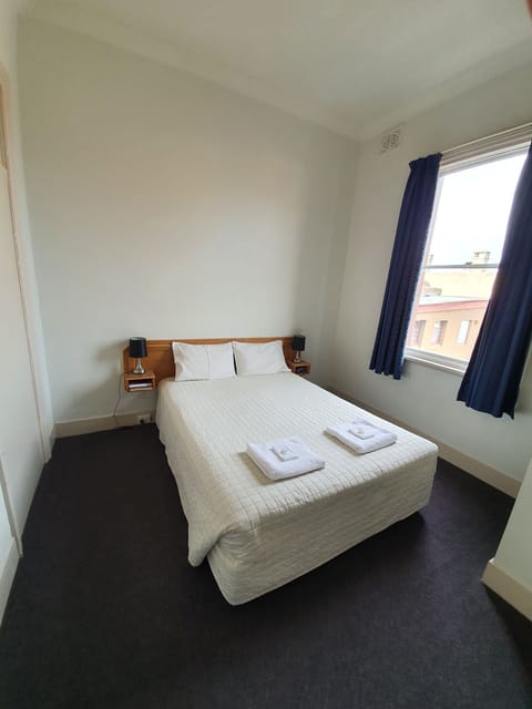 Double or Twin Room, Multiple Beds, Non Smoking, Ensuite | Free WiFi, bed sheets