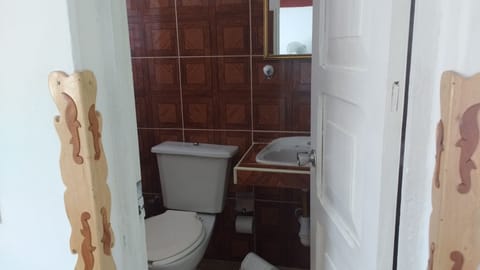 Standard Room, 2 Double Beds | Bathroom | Shower, towels