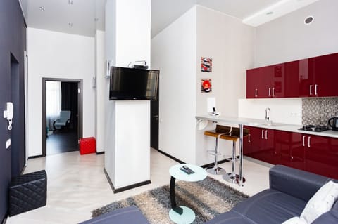 Comfort Apartment | Private kitchen | Full-size fridge, microwave, stovetop, electric kettle