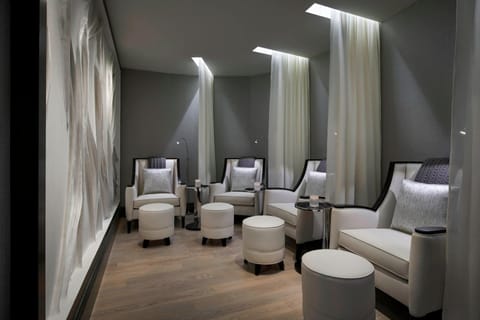 Sauna, steam room, body treatments, aromatherapy, hot stone massages