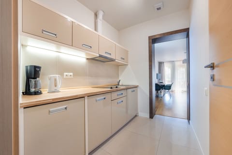 Apartment (8, Bałycka 10) | Private kitchen | Fridge, stovetop, coffee/tea maker, electric kettle