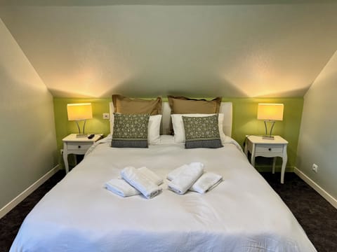 Standard Double Room | Blackout drapes, soundproofing, free WiFi, bed sheets