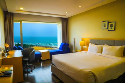 Executive Room, 1 Bedroom, Non Smoking, Sea View | Beach/ocean view