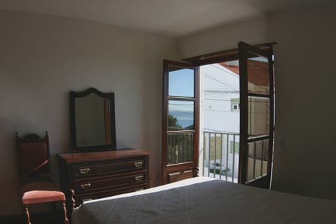 Junior Double Room, 1 Queen Bed, Non Smoking, Partial Ocean View (Room 3) | Free WiFi, bed sheets