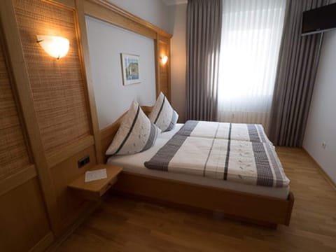 Double Room | Premium bedding, down comforters, Select Comfort beds