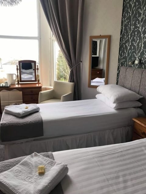 Double / Twin | Iron/ironing board, free WiFi, bed sheets