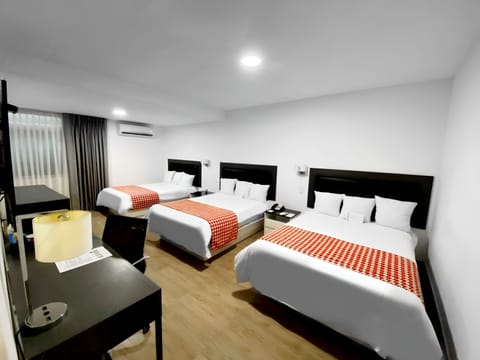 Standard Triple Room, Non Smoking | Premium bedding, minibar, in-room safe, desk