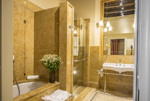 Deluxe Suite, 2 Bedrooms, Smoking | Bathroom | Eco-friendly toiletries, hair dryer, slippers, bidet