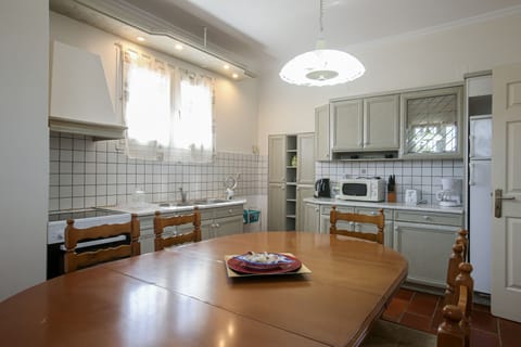 Comfort Villa, 3 Bedrooms, Partial Sea View (2 Floors) | Room amenity