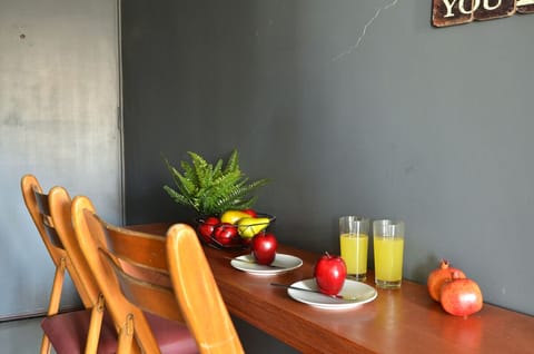 Apartment, 2 Bedrooms | In-room dining