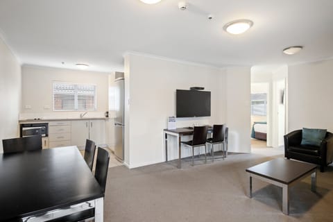 Executive Suite, 2 Bedrooms, Non Smoking, Kitchenette (Spa Apartment) | Living area | LCD TV