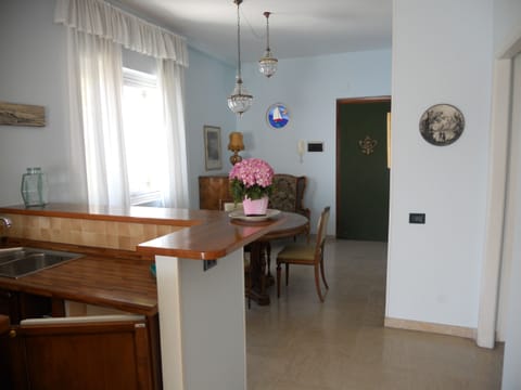 Apartment, 1 Bedroom, Smoking, Balcony | Interior