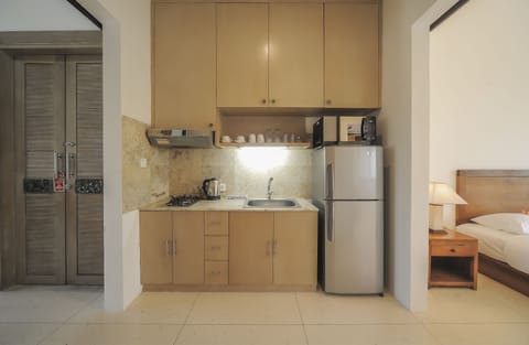 Sayang Sanur 203 | Private kitchen | Full-size fridge, microwave, stovetop, electric kettle