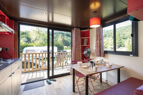 Chalet | Living area