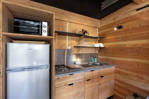 Superior Chalet | Private kitchen | Stovetop, highchair, cookware/dishes/utensils